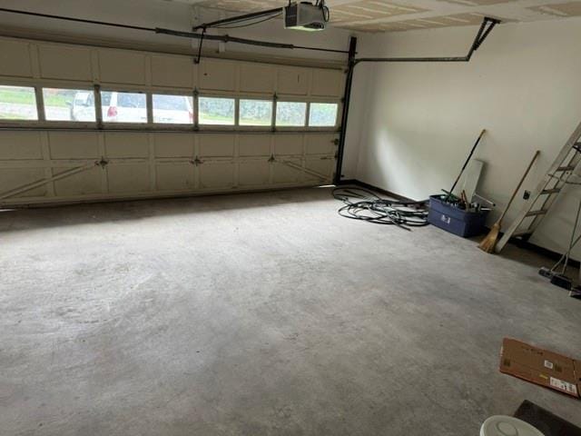 Building Photo - 2627 Twin Oaks Dr NW