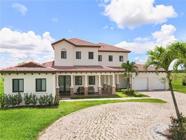 Building Photo - 34850 SW 218th Ave