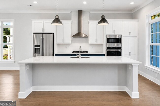Building Photo - 2035 Parkside Ln