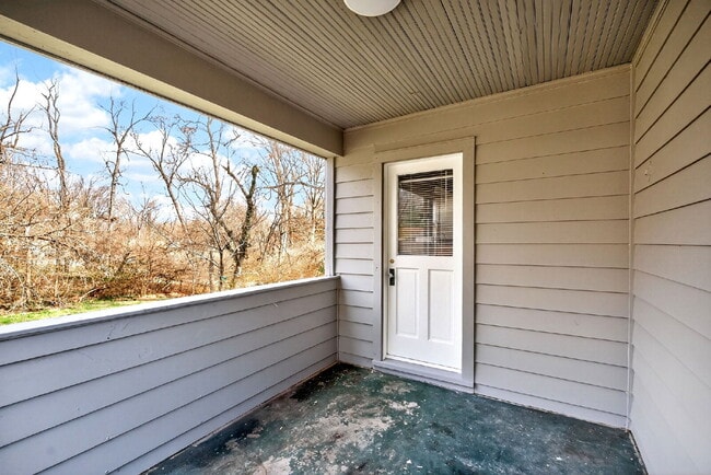 Building Photo - 1930 Stevens Ave