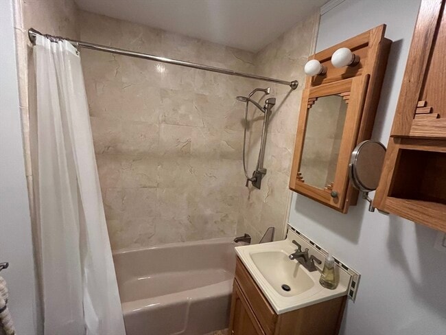 Building Photo - 34 Hamilton Rd