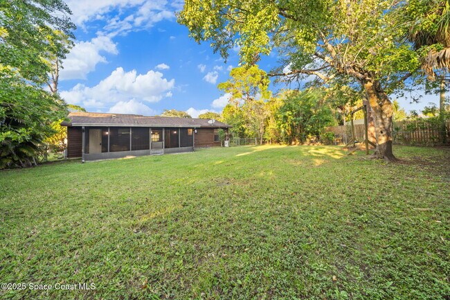 Building Photo - 410 Albenga Rd NW