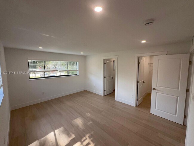 Building Photo - 8420 SW 133rd Avenue Rd