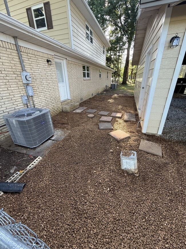 Building Photo - 24200 TN-22