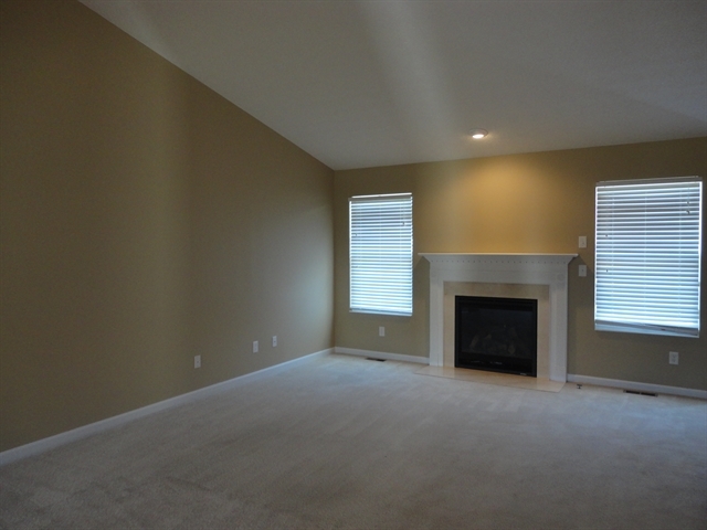 Building Photo - 596 Jodee Dr