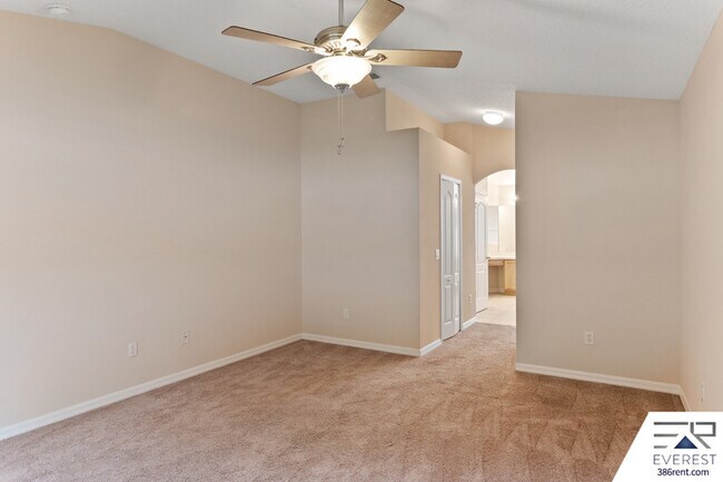 Building Photo - 13 Zinnia Trail