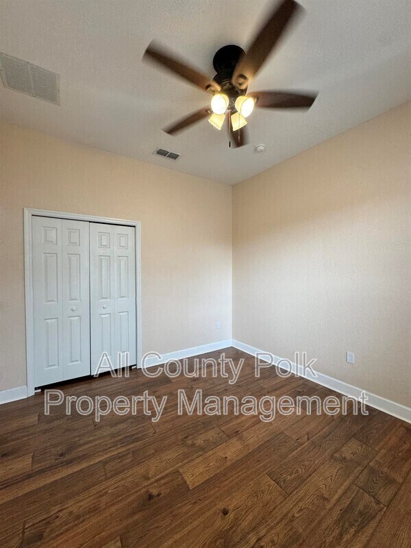 Building Photo - 2948 Vintage View Cir