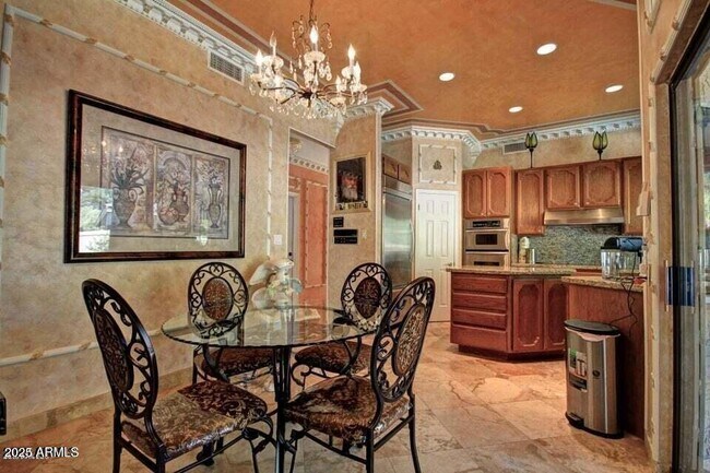 Building Photo - 1502 W Port Au Prince Ln