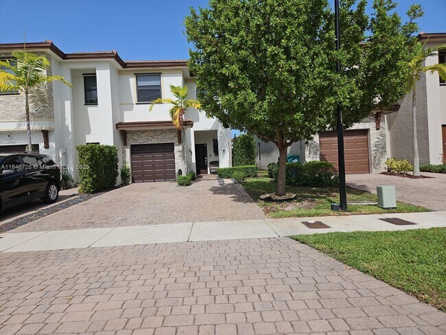 Building Photo - 25111 SW 108th Ave