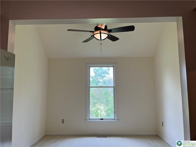 Building Photo - 5628 Grace Ave