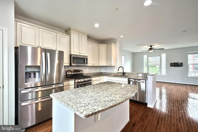 Building Photo - 1261 Elderslie Ln