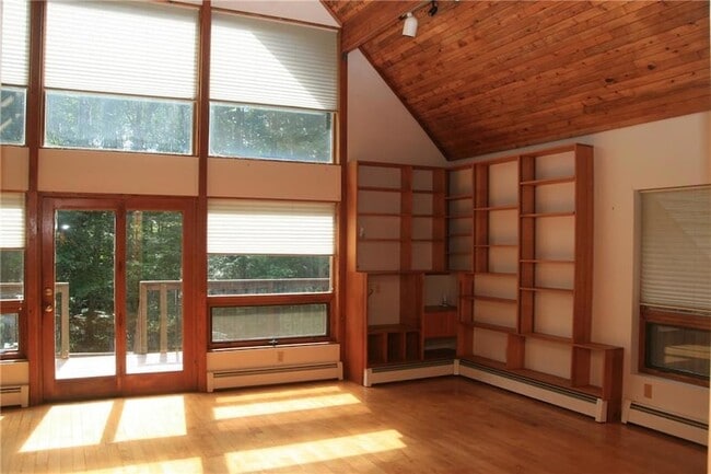 Building Photo - 225 Brigham Tavern Rd