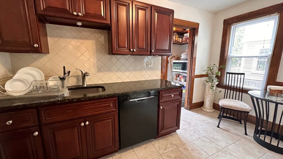 Building Photo - 209 Aspinwall Ave