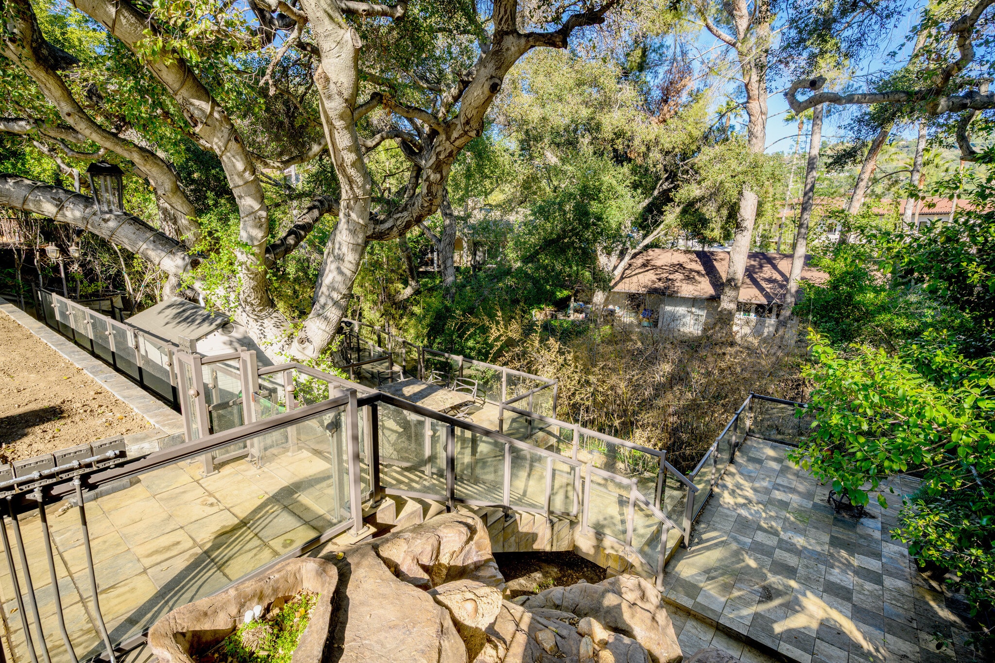 Building Photo - 1544 Golf Club Dr