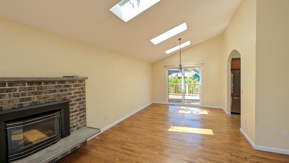 Building Photo - 9758 NE 134th Pl