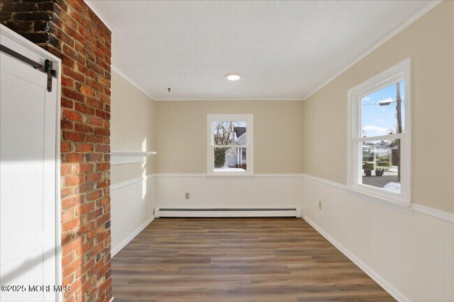 Building Photo - 28 Sedgwick St