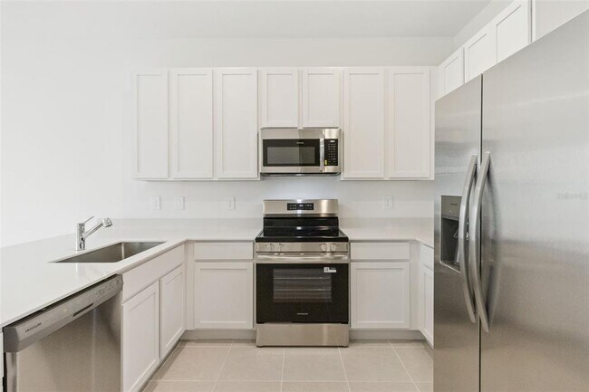 Building Photo - 2701 Skyline Lp