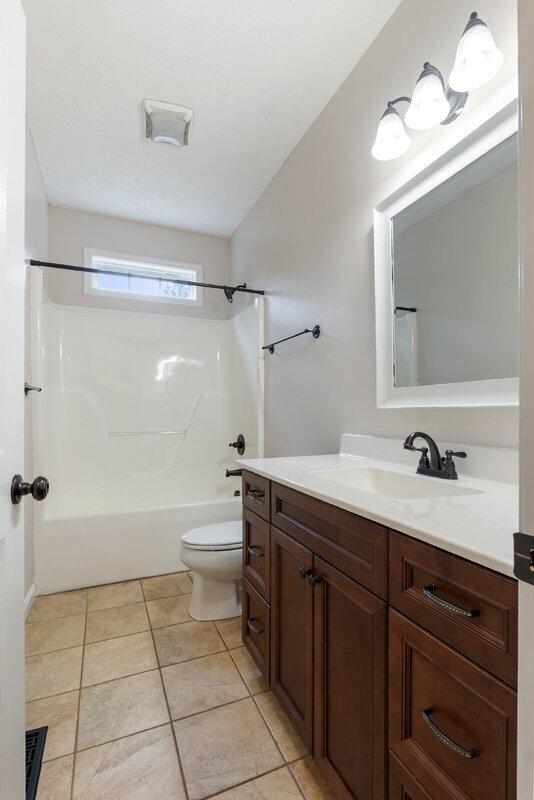 Building Photo - 1350 Monticello Dr