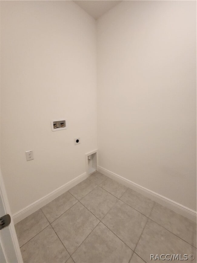 Building Photo - 88 Linder Dr