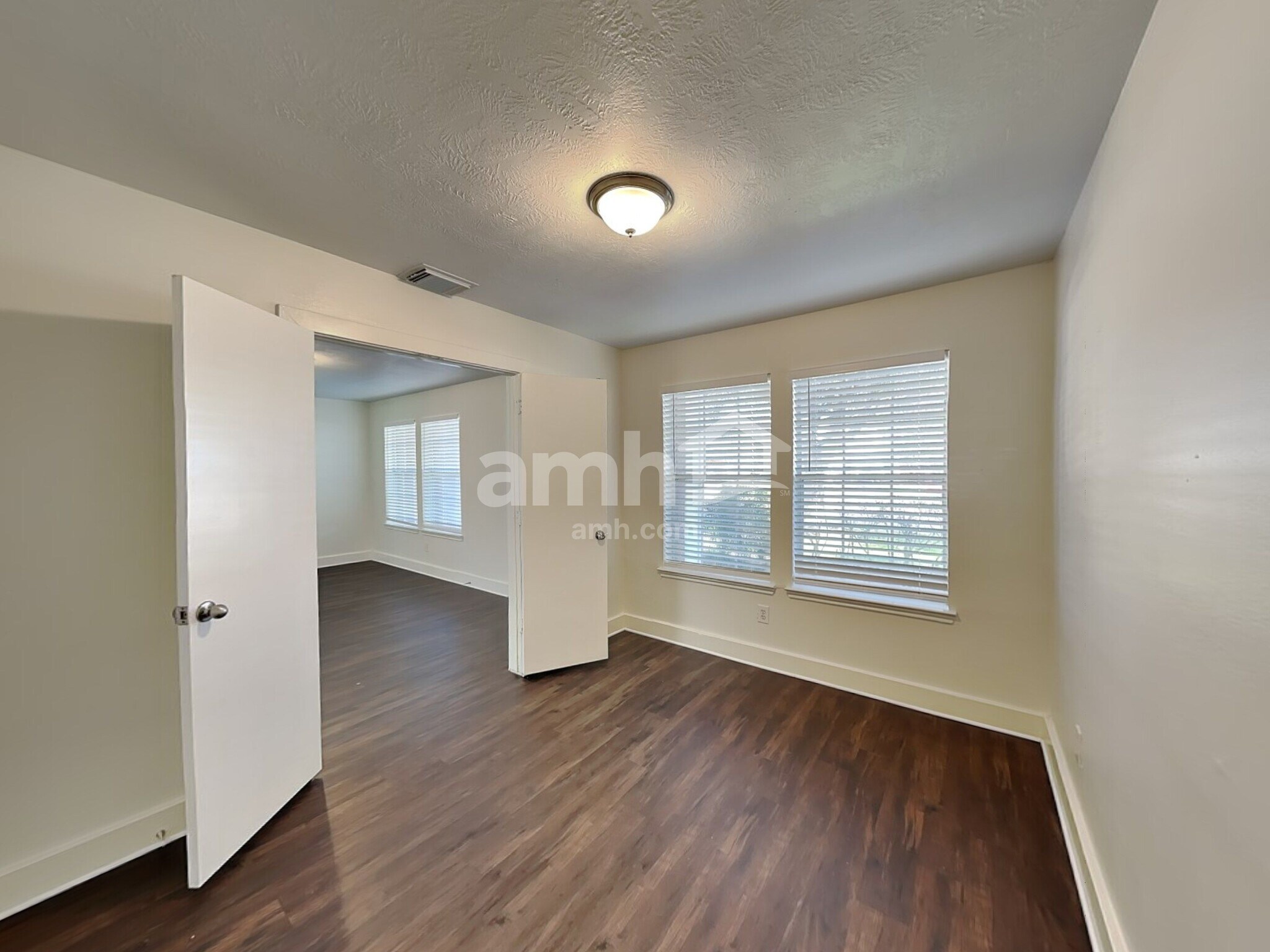 Building Photo - 5011 Westfield Village Dr