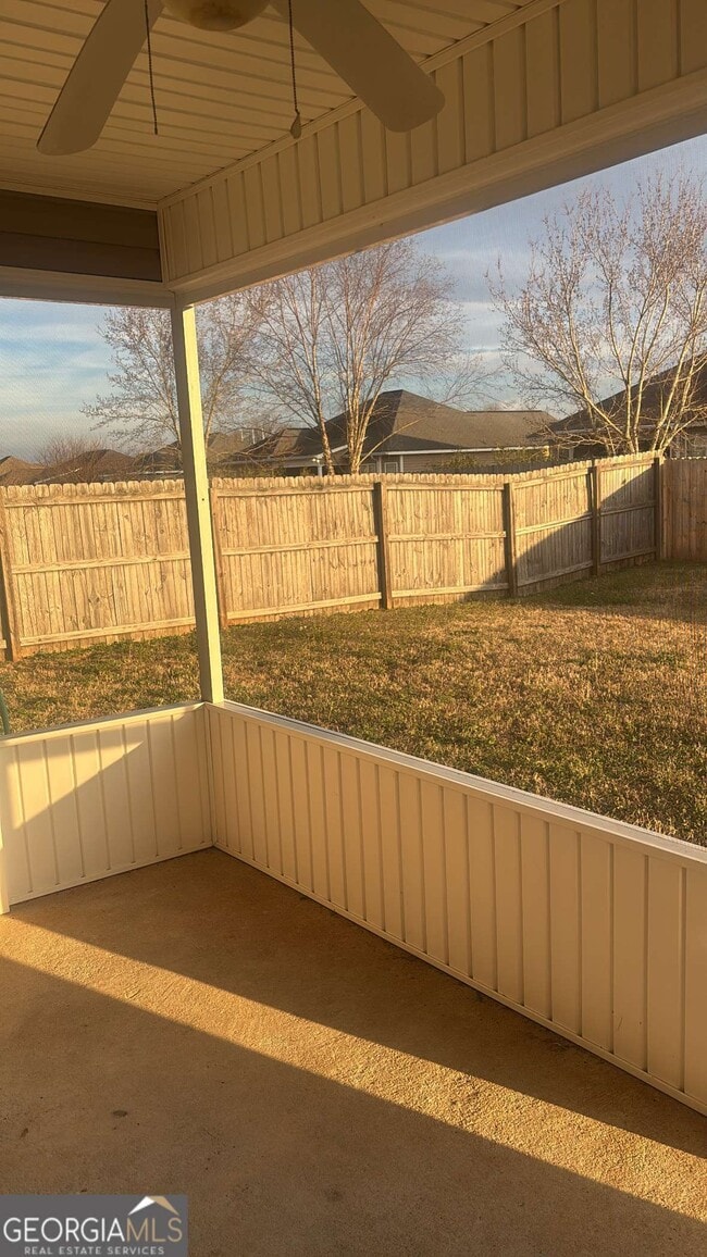 Building Photo - 303 S Charity Ln