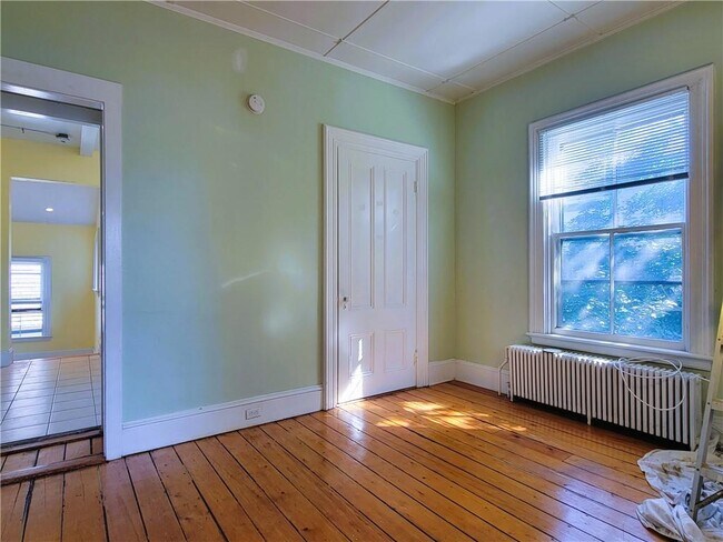 Building Photo - 106 Touro St