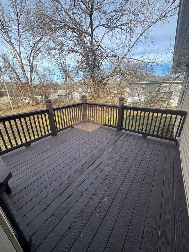 Building Photo - Furnished 3 Bedroom Home in Waynesville, MO! - Short Term Availability