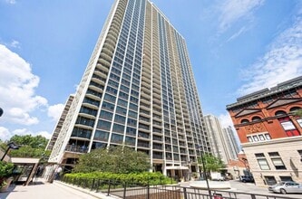 Building Photo - 1560 N Sandburg Terrace