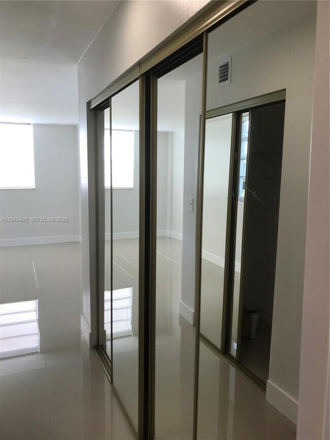 Building Photo - 14170 SW 84th St