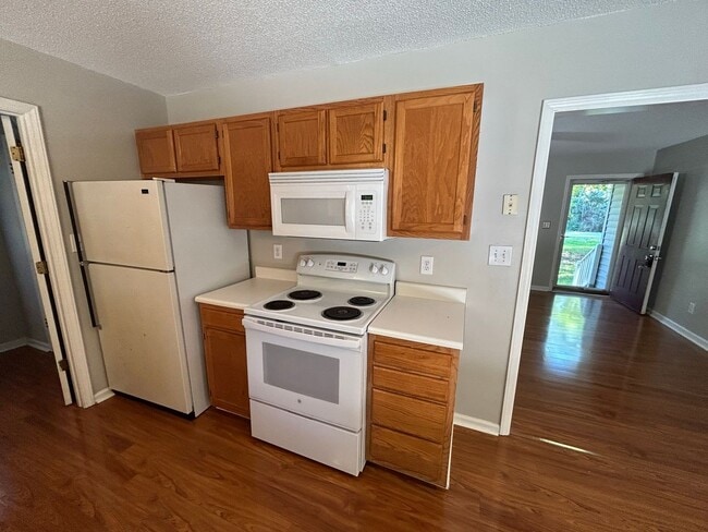 Building Photo - Greensboro Home - Lisa Barker - (734) 231-...