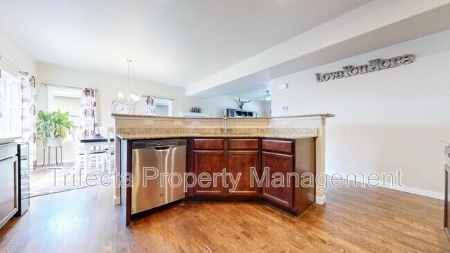 Building Photo - 1472 Moraine Valley Dr