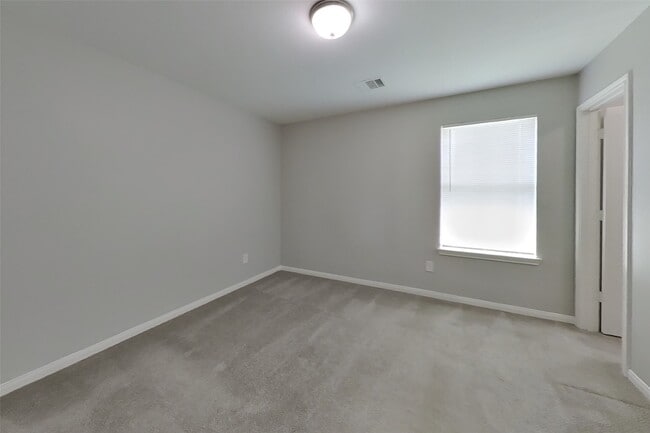 Building Photo - 21402 Palma Grove Way