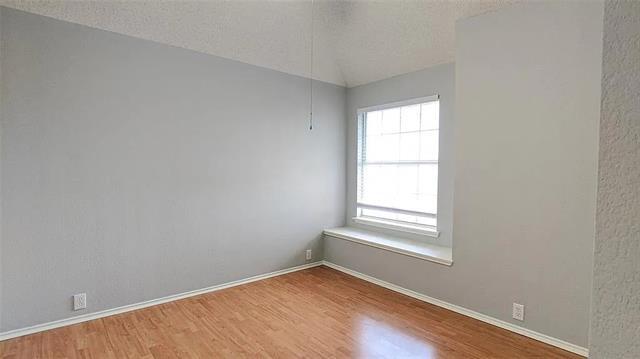 Building Photo - 8501 Mesa Verde Dr