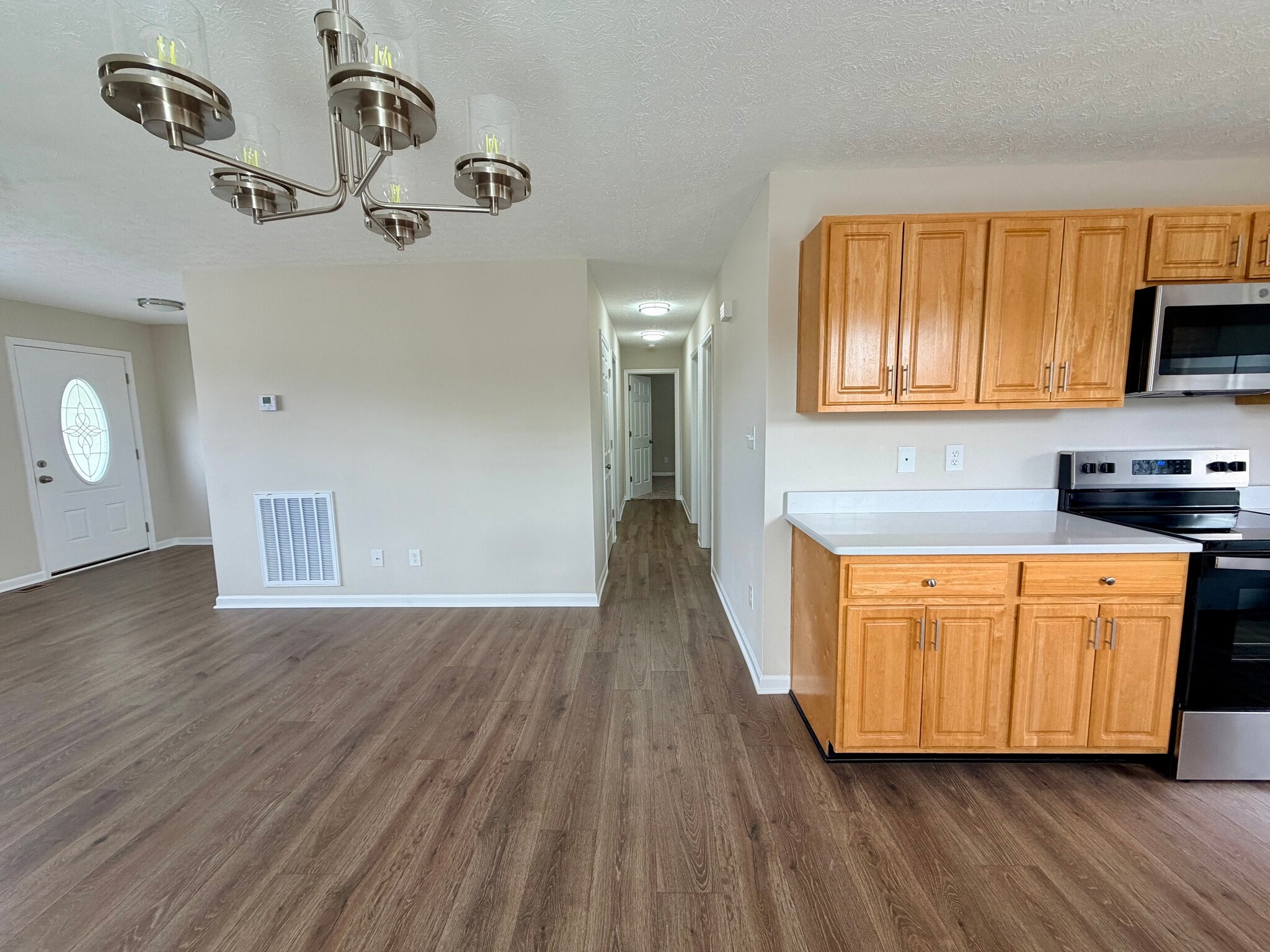 Building Photo - 319 Sandy Ct