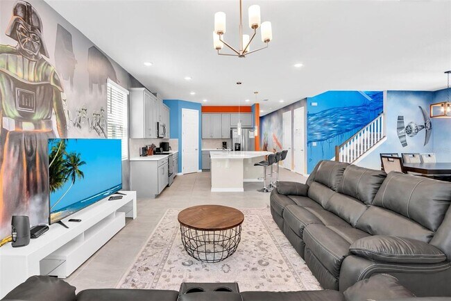 Building Photo - 1919 Tropical Palms Cir