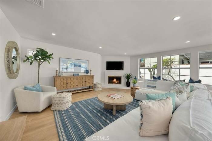 Building Photo - 1103 Eriel Ave