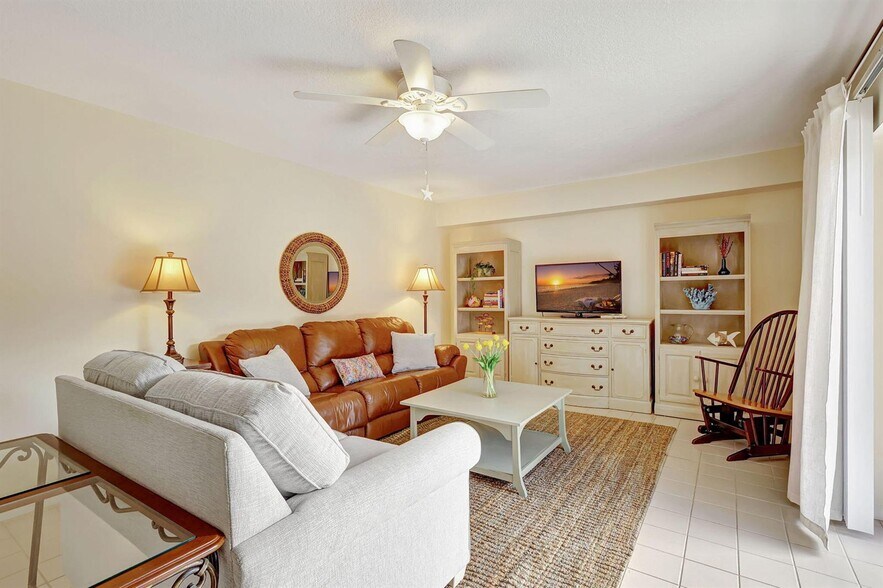 Building Photo - 2332 23rd Ct