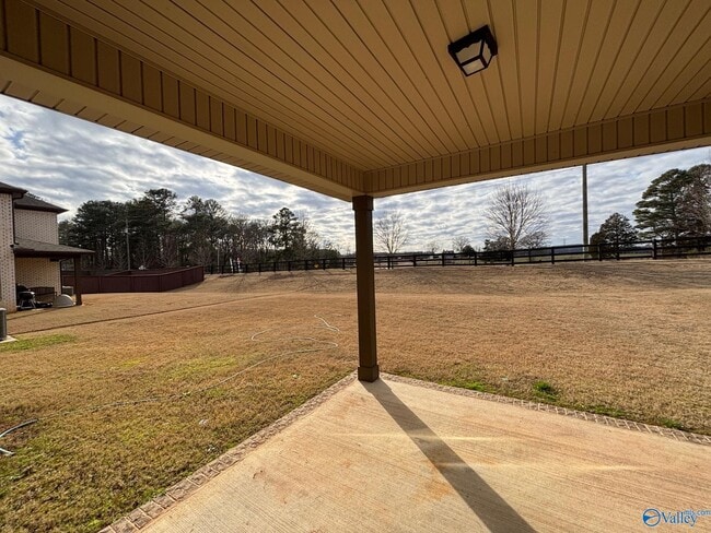 Building Photo - 212 Oracle Cir