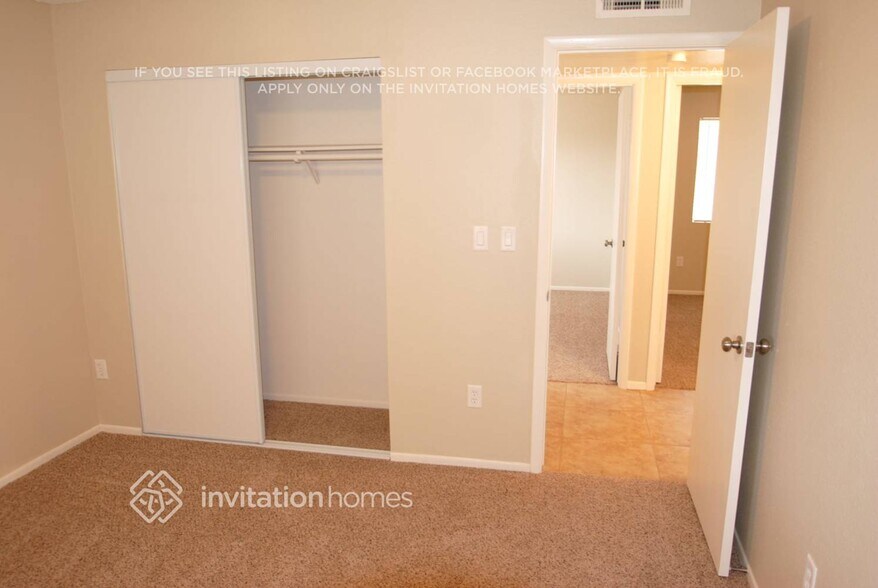 Building Photo - 514 E Westchester Dr