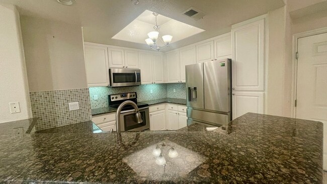 Primary Photo - Beautiful 3 bedroom, 2 bath condo in La Jo...