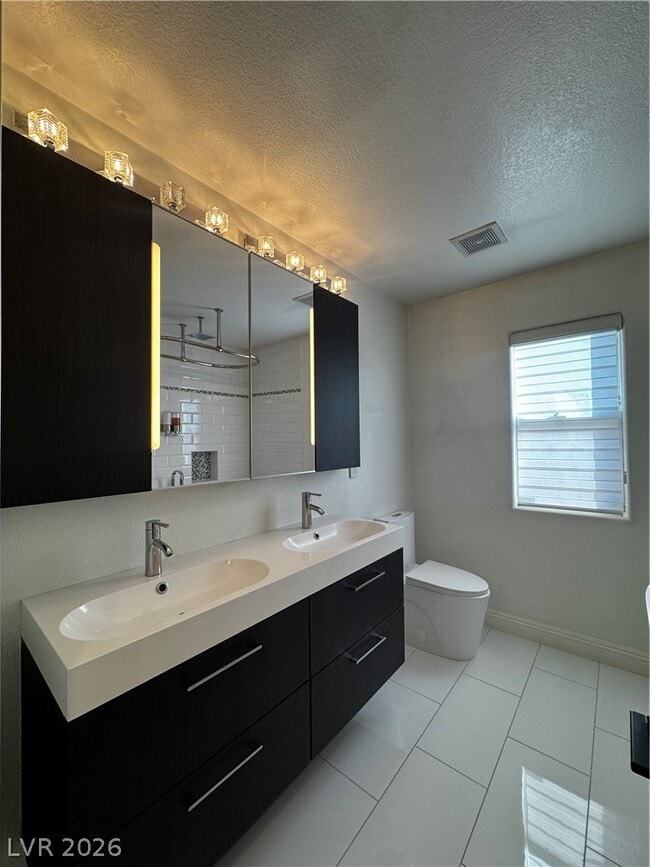 Building Photo - 956 Puerta Del Sol Dr