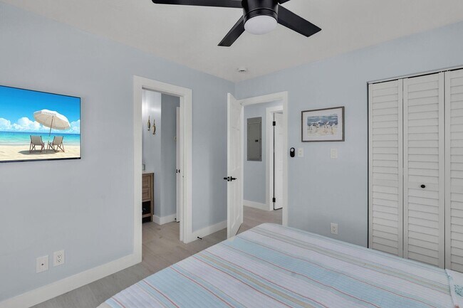 Building Photo - 121 Long Key Lake Dr