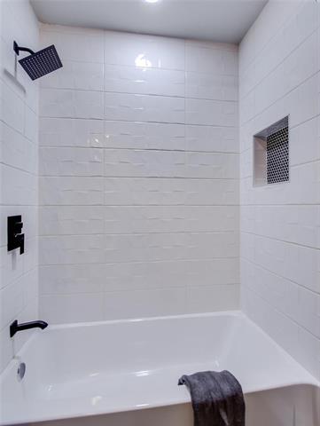 Building Photo - 6704 Gamay Cir