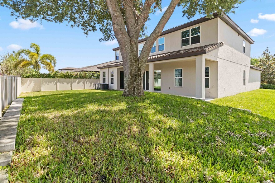 Building Photo - 16753 Gullfloss Ter
