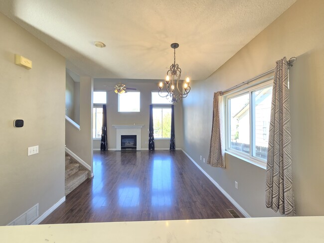 Building Photo - 4280 Solarglen Dr