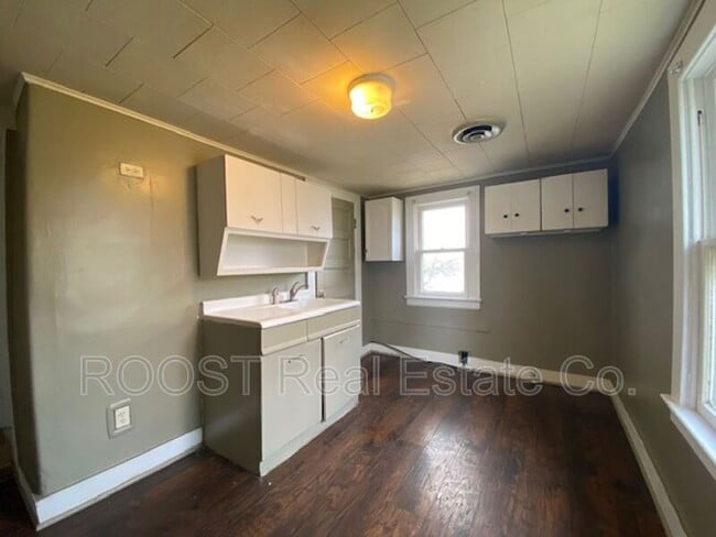 Building Photo - 1606/1608 W High St.