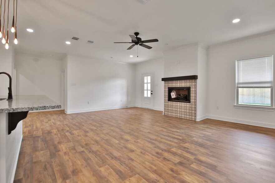 Building Photo - 6923 17th St