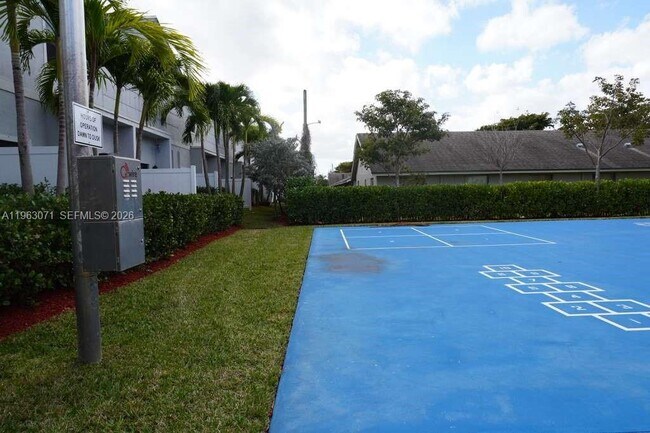 Building Photo - 385 NW 9th St