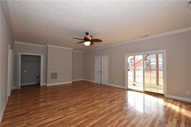 Building Photo - 109 Canyon Ct