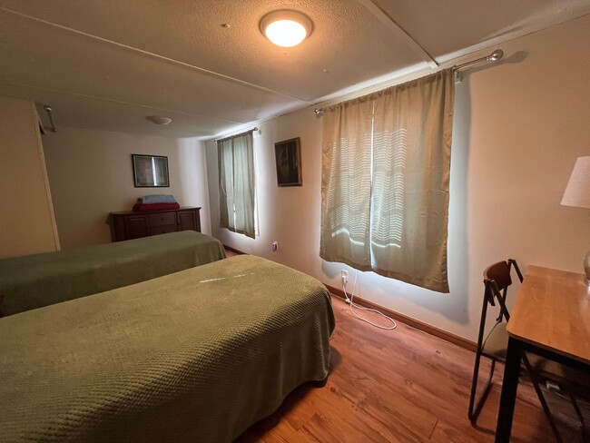 Building Photo - Charming 2 Bedroom, 2 Bath FURNISHED Single-Wide Manufactured Home – Just South of Live Oak, FL